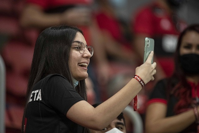 候挡也挡不 候挡也挡不